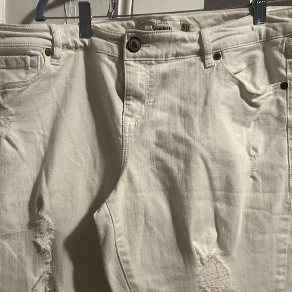 Torrid - Picture 5 of 6